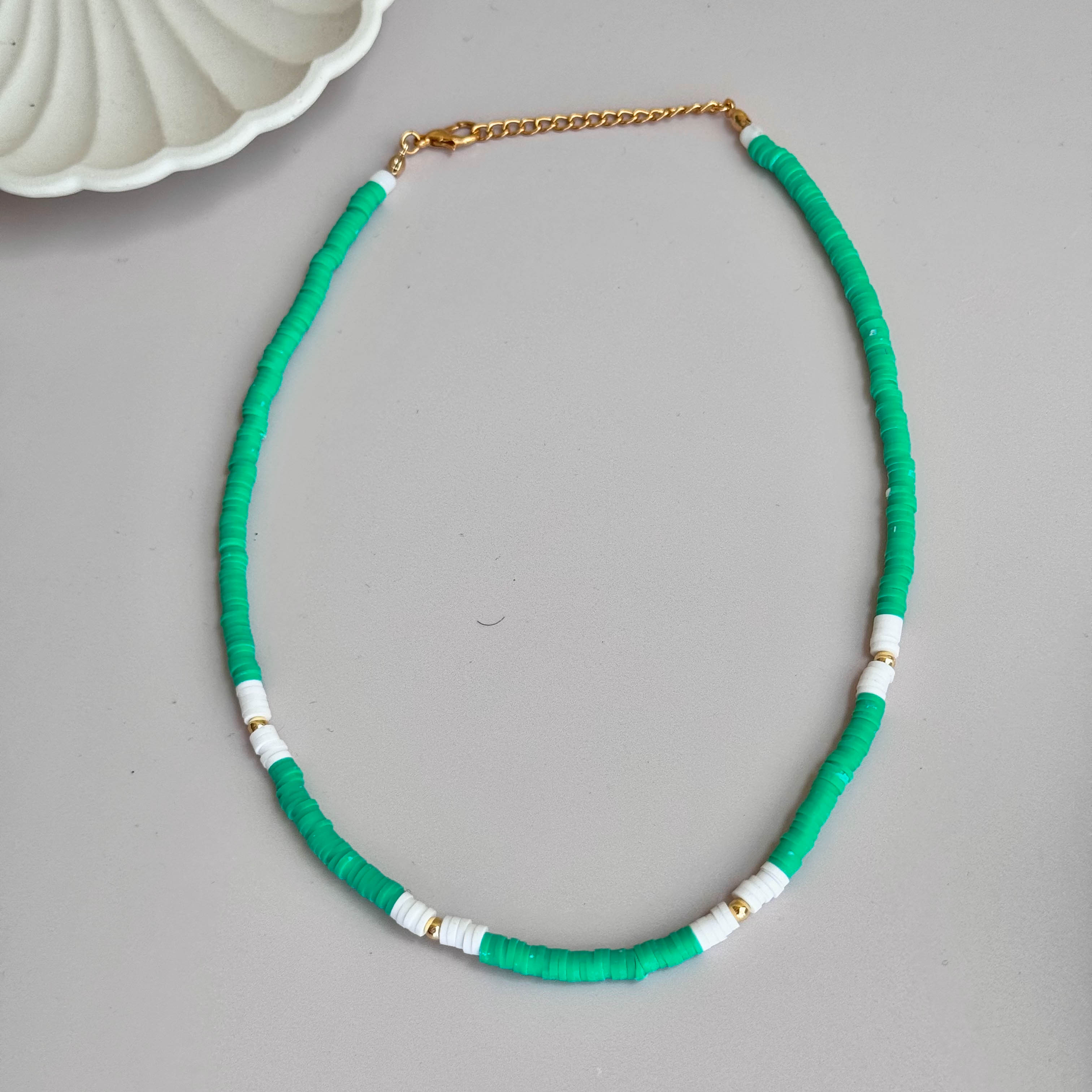 Green & White Chocker