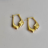 Hug Earrings